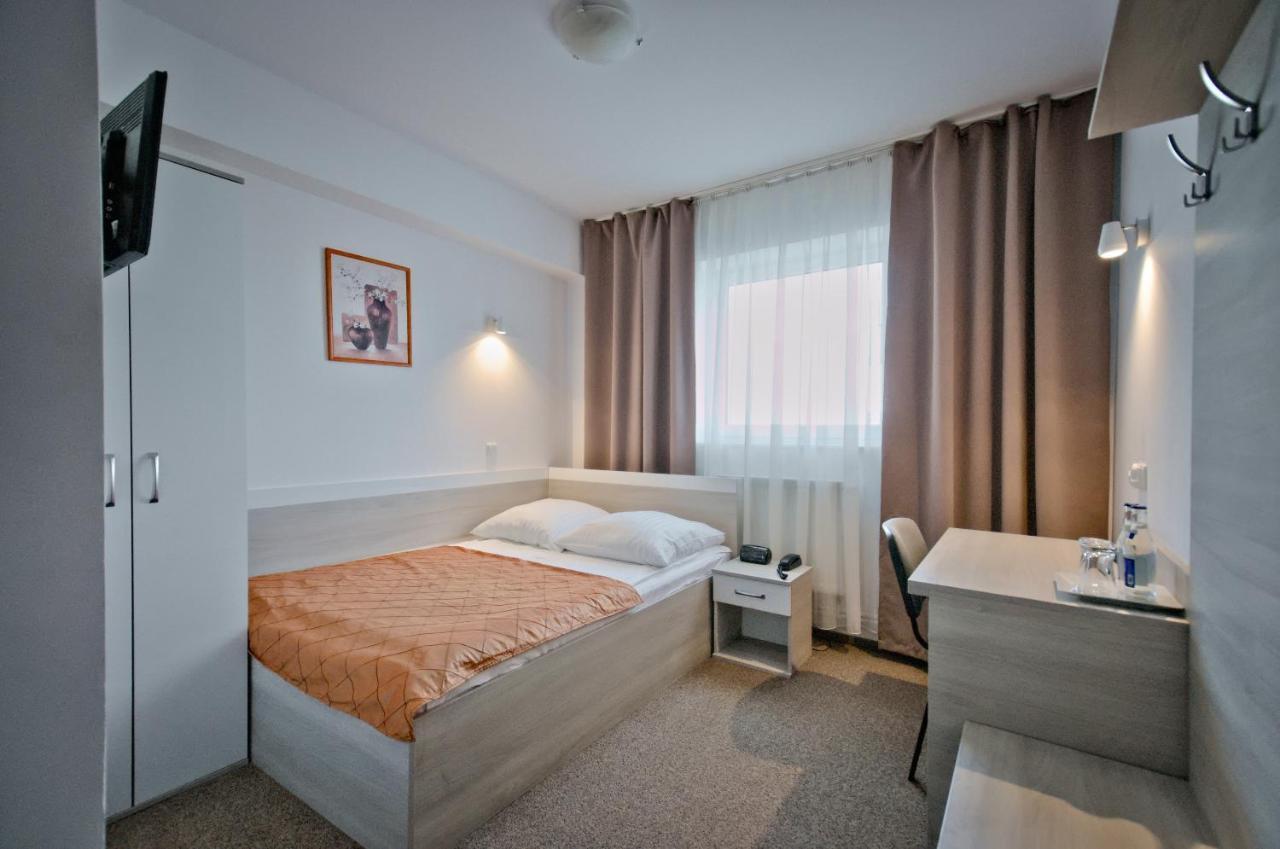 Hotel Sezam Kraczkowa Dış mekan fotoğraf