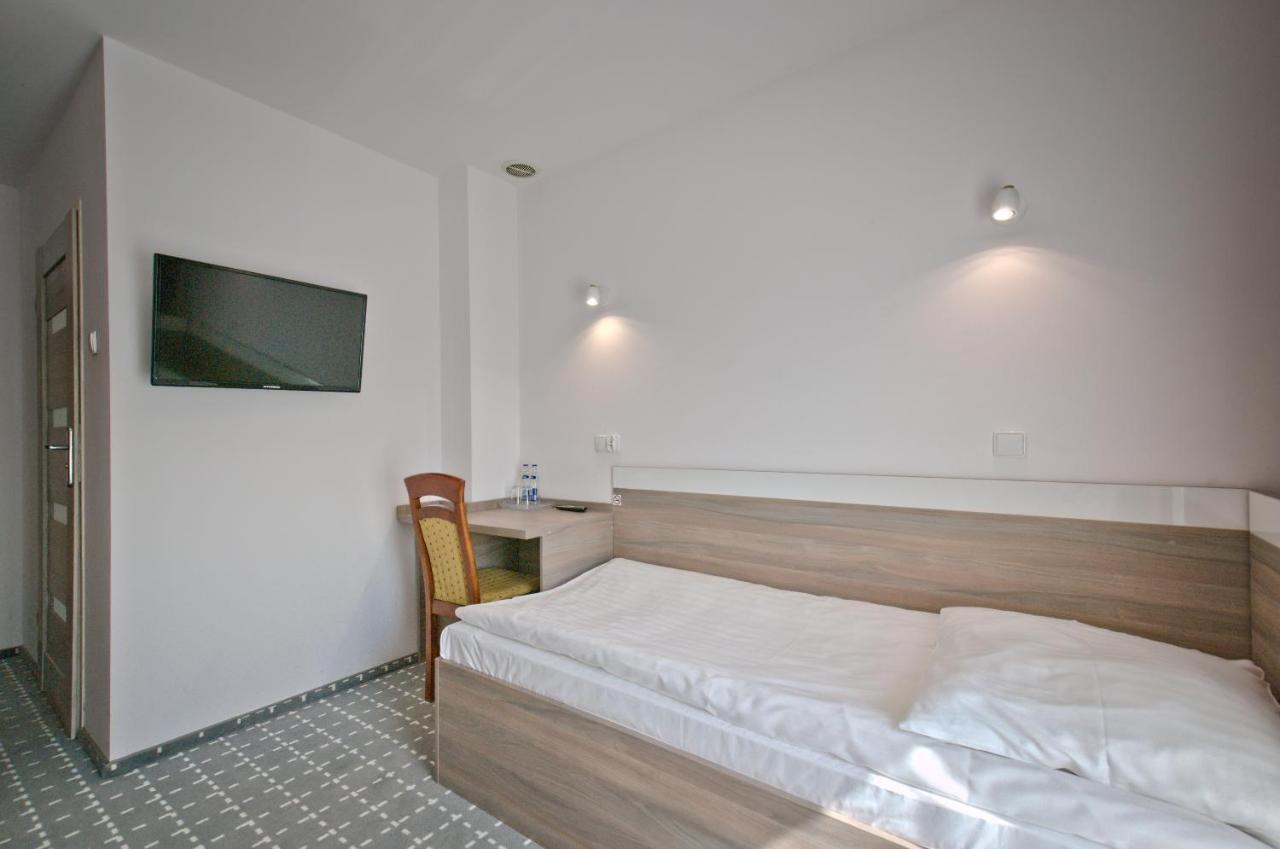 Hotel Sezam Kraczkowa Dış mekan fotoğraf