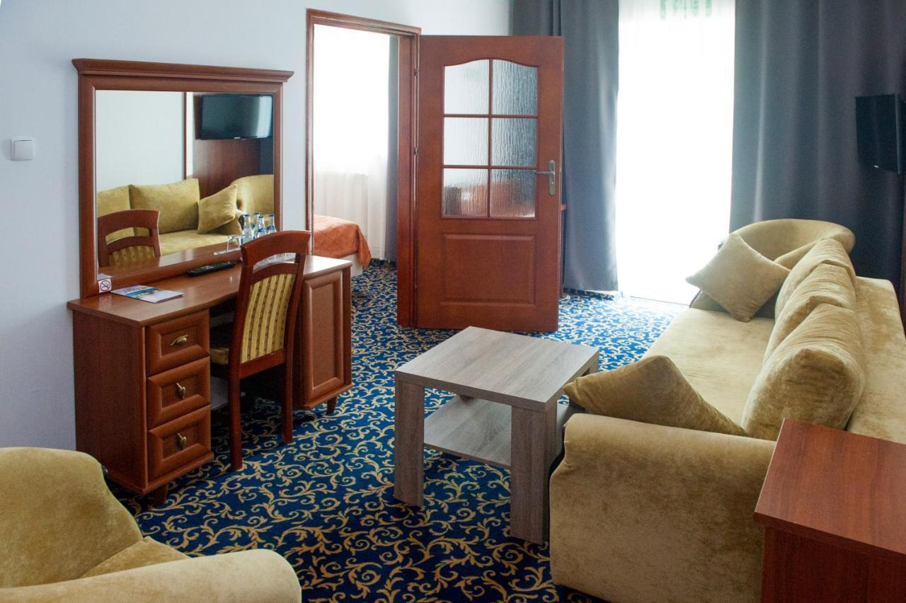 Hotel Sezam Kraczkowa Dış mekan fotoğraf