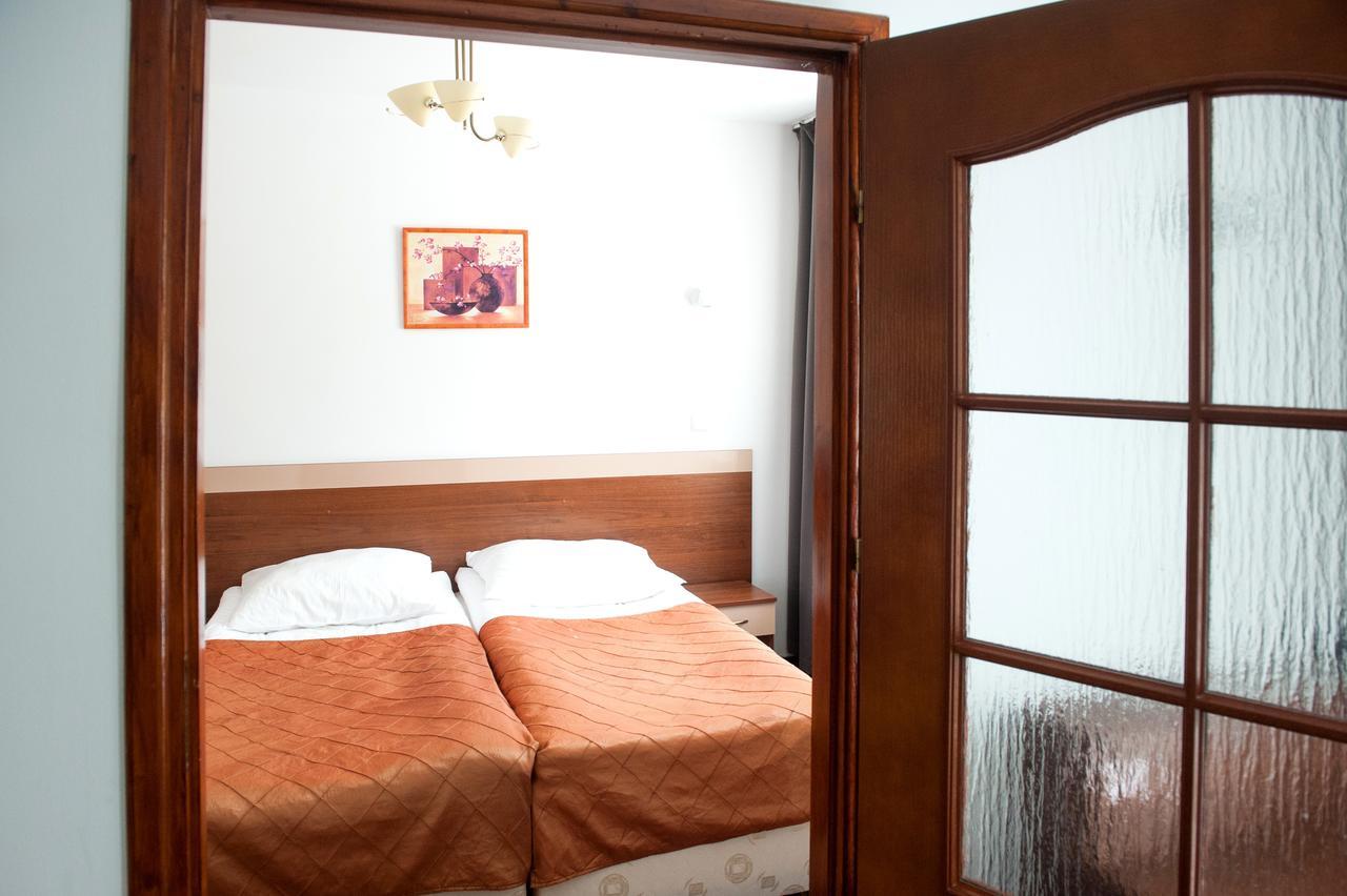Hotel Sezam Kraczkowa Dış mekan fotoğraf