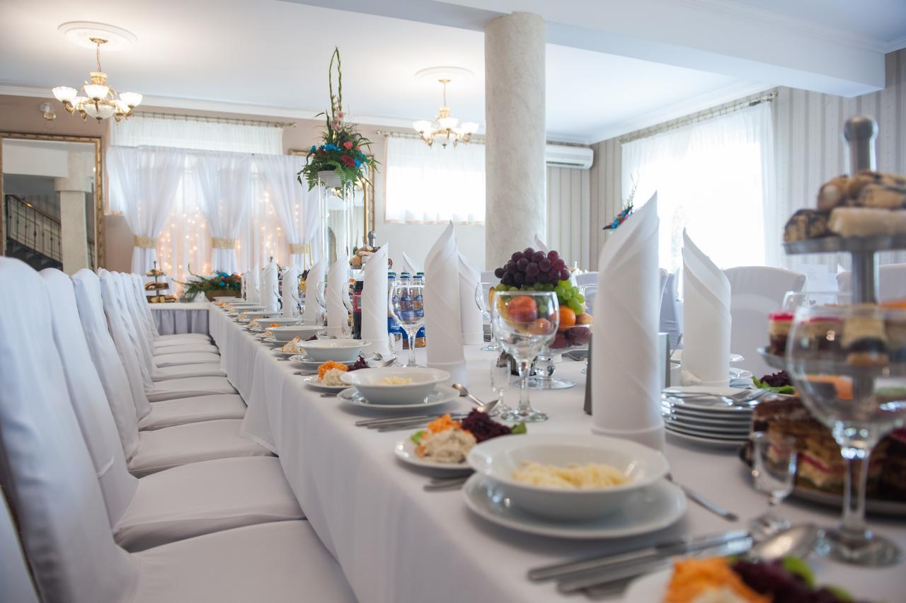 Hotel Sezam Kraczkowa Dış mekan fotoğraf